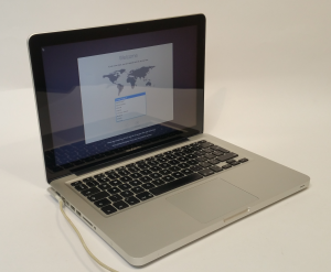 Macbook Pro A1278 i5-3210M 8GB 256GB SSD Catalina 10.15 (Mid 2012) EMC 2554