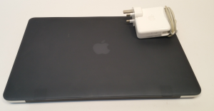 Macbook Pro A1398 i7-4980HQ 16GB 1TB SSD Monterey 12 (Mid 2015) - Image 6
