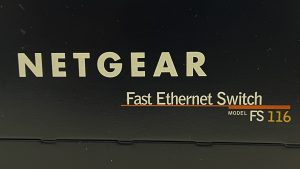 Netgear FS116 Fast Ethernet 16 10/100 Switch - Image 8