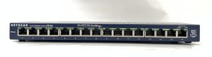 Netgear FS116 Fast Ethernet 16 10/100 Switch - Image 3