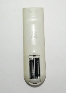 Nec RD-448E Remote Control - Missing Battery Cover & Yellowing Case - Image 3