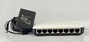 MicroNext MN-DS108T V1.0 8-Port 10/100M Desktop Switch - Image 7