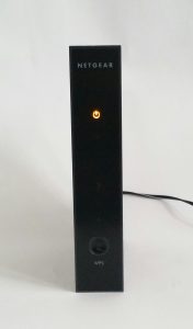 Netgear WNR3500L N300 4-Port Wireless Gigabit Router - Image 2