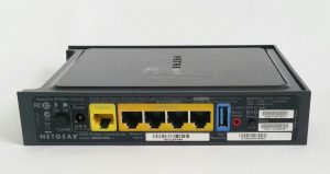 Netgear WNR3500L N300 4-Port Wireless Gigabit Router - Image 5