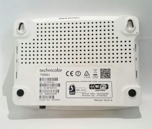 Technicolor TG582n 4-PoE Wireless Router - Image 3