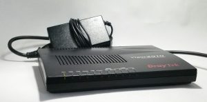 DrayTek Vigor 2910 Dual-WAN 4-Port Security VPN Router Ethernet Firewall with PSU
