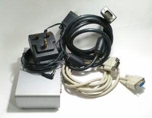 2-Port VGA 150MHz Video Splitter with 2x VGA Cables & PSU - Image 3