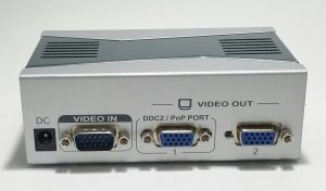 2-Port VGA Video Splitter with 3x VGA Cables & PSU - Image 5