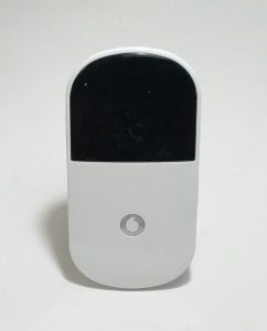 Vodafone R205 Mobile Wi-Fi 3G Hotspot - Image 2