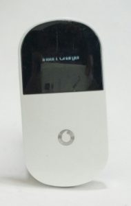 Vodafone R205 Ver. B Mobile Wi-Fi 3G Hotspot - Image 2