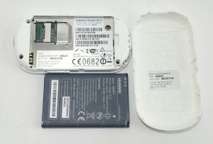 Vodafone R205 Ver. B Mobile Wi-Fi 3G Hotspot - Image 3