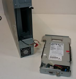 Tandberg Data Magnum 2x24 with LTO5 SAS Tape Drive - Image 2