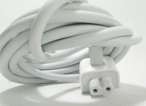 Apple (C6) 05 B622-0168 UK Power Lead Cable - Image 4