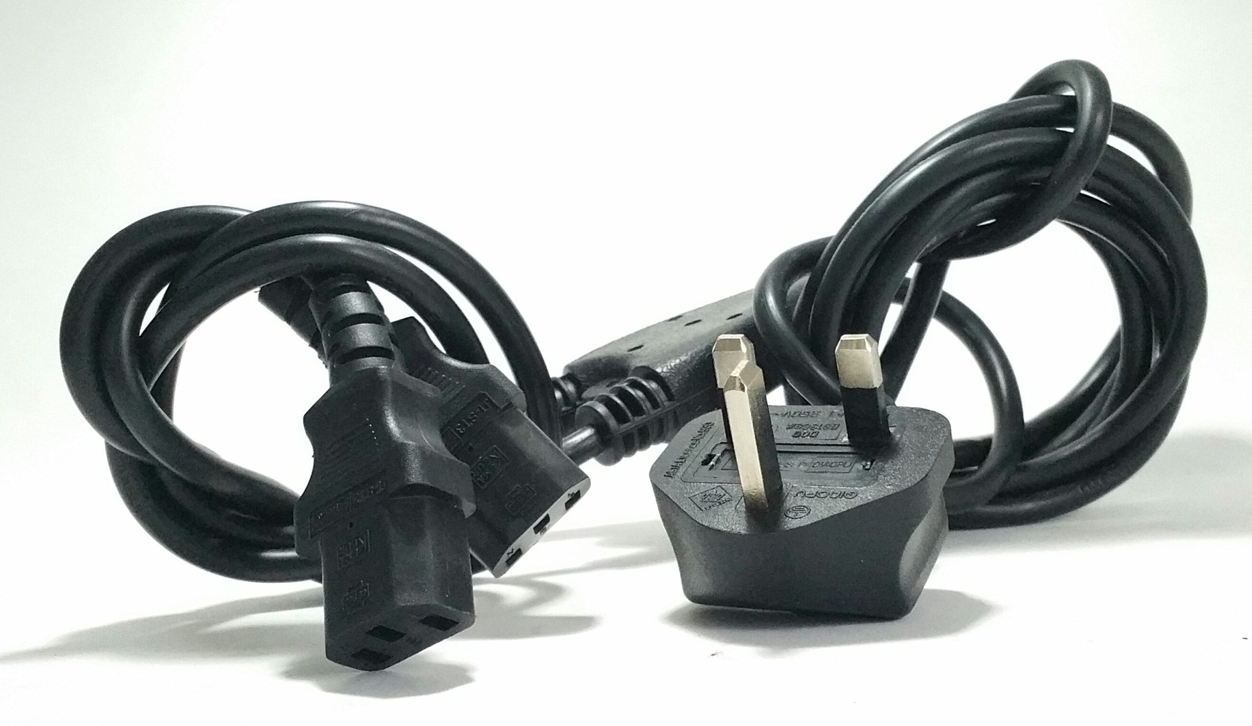 20230822_172304-1 UK Y-Splitter Kettle Lead Dual/Twin Power Extension (C14) Cables - Job Lot x10 - Image 1
