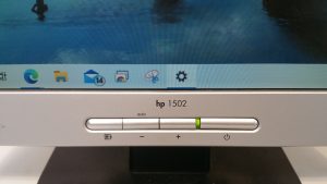 HP 1502 15 inch Monitor VGA - Image 2