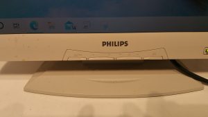 Philips 170S4 17 inch Monitor VGA - Image 3