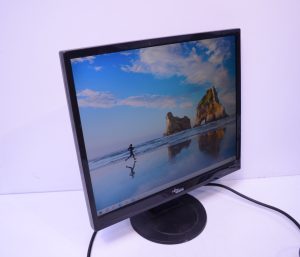 Fujitsu D19-1 19 inch Monitor VGA - Image 2