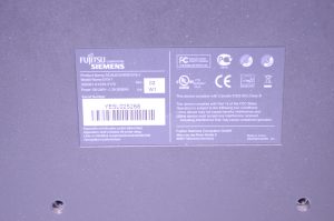 Fujitsu D19-1 19 inch Monitor VGA - Image 5