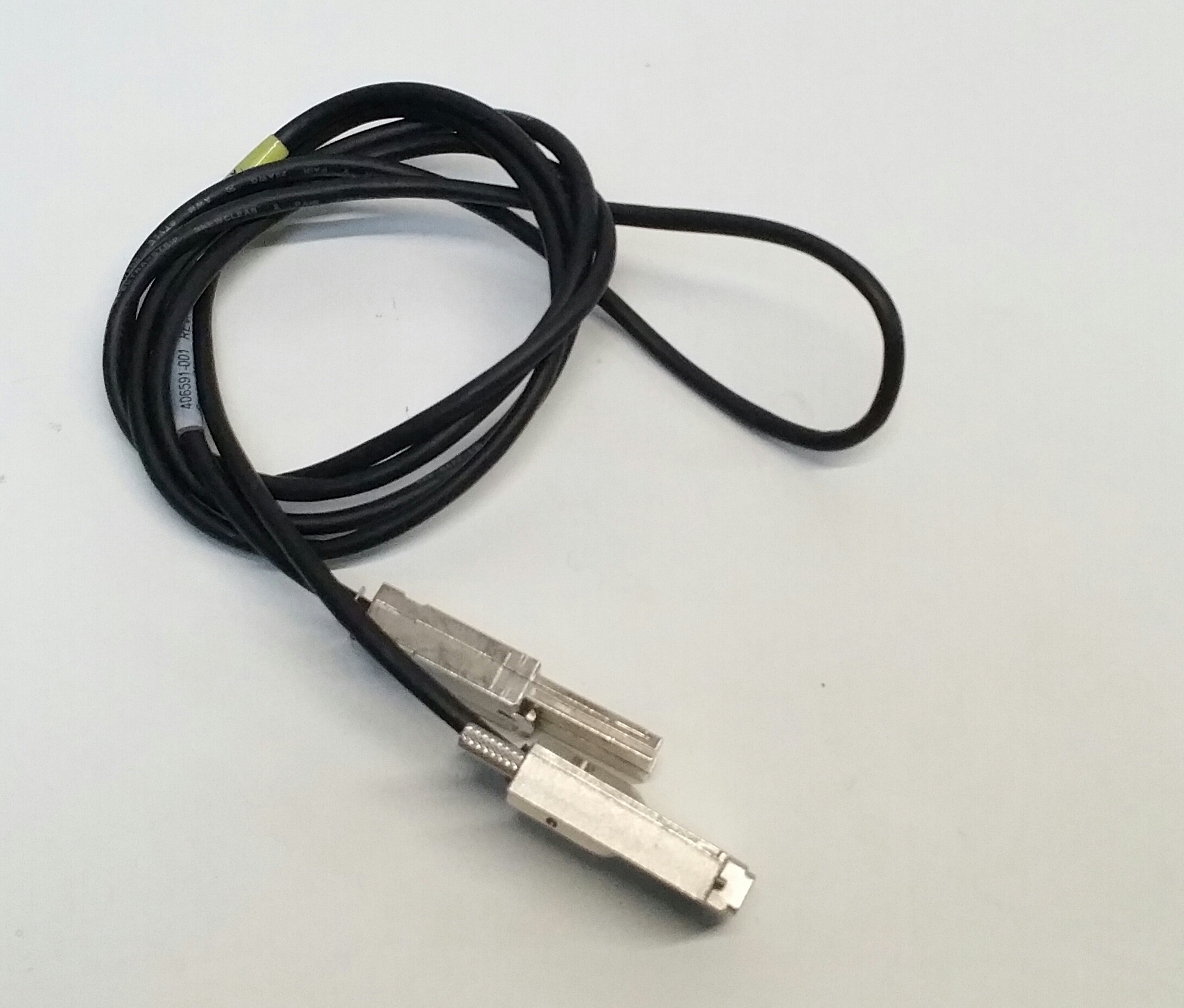 20180129_105926-1 Amphenol Spectra-Strip-S Skewclear 26 AWG AWM Style 20276 Thin Cable - Image 1