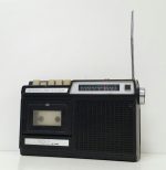 Carousel By Jones AM FM Radio Cassette Recorder 270 FM 88-108MHz AM 535-1605KHz