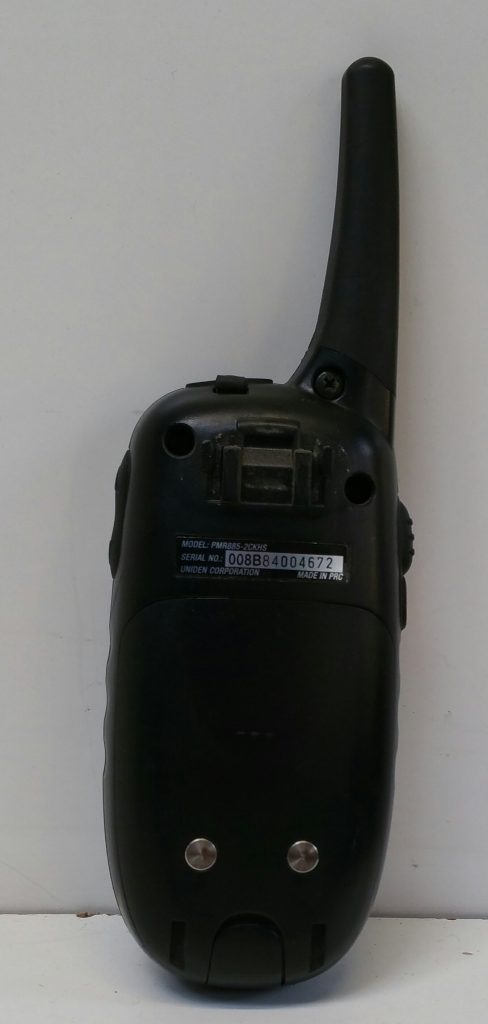 1x Uniden PMR885-2CKHS Two Way Radio Walkie Talkie With a Uniden Charger Pod - Image 3