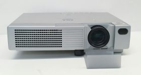 Hitachi XGA CP-X275 Multimedia Mobile LCD Projector 68 Lamp Hours - Image 3