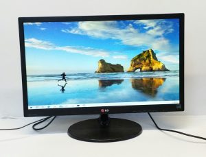 LG Flatron 24EN43VS-B 24" Monitor - Image 2
