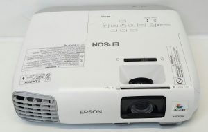 Epson H570B EB-X20 HDMI LCD Projector with 836 Lamp Hours Used - Image 7