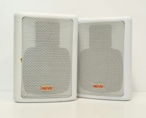 2X Nuvo WA-30SPKR Wall Mounted Speakers With Mounting Brackets Up To 40Watts Of Music Power - Image 2