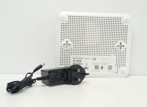 Technicolor TG589vac v2 Wireless Router & Plug - Image 4