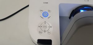 NEC U250X Projector with 143 Lamp Hours Used - Image 2