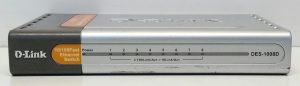 D-Link DES-1008D 8-Port 10/100 Fast Ethernet Switch - Image 2