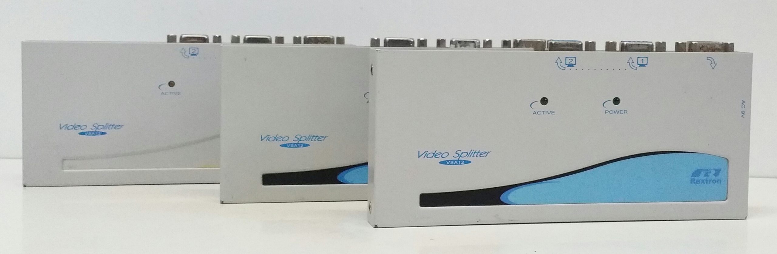20230915_164847-1 Rextron VSA12 2-Port VGA Video Splitter - Job Lot x3 - Image 1
