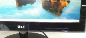 LG Flatron E2240S-PN 21.5" Monitor E2240ST - Image 7