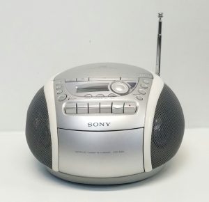 Sony CFD-E90L Compact Disc Digital Audio CD-R/RW Playback Radio - Image 2
