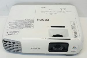 Epson H570B EB-X20 HDMI LCD Projector with 2054 Lamp Hours Used - Image 8