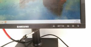 Samsung S19C450 19" DVI, VGA Monitor S19C450BR - Image 8
