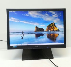 Samsung SyncMaster SA450 19" DVI, VGA Monitor S19A450BW Power Cable Included - Image 2
