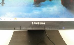 Samsung SyncMaster SA450 19" DVI, VGA Monitor S19A450BW Power Cable Included - Image 8