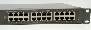 D-Link DES-1024R+ 24-Port 10/100 Fast Ethernet Switch + Power Supply Included - Image 7