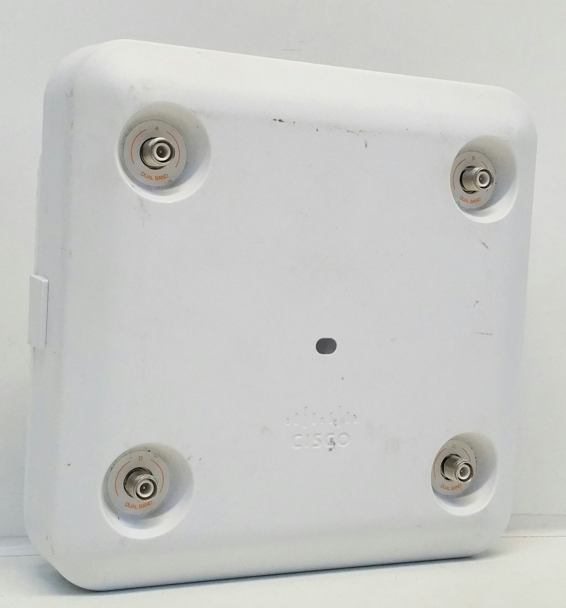 20180228_124440-1 Cisco AIR-CAP2802E-E-K9 Aironet 2802 Series 802.11ac PoE Dual Band Access Point - Image 1