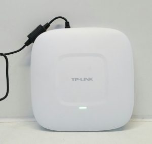 TP-LINK EAP225 AC1200 Wireless Dual Band Gigabit Access Point - Image 2