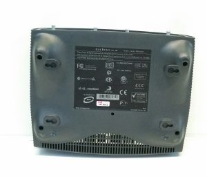 Cisco 1721 1700 Series 10/100 Modular Access Ethernet Router - Image 4