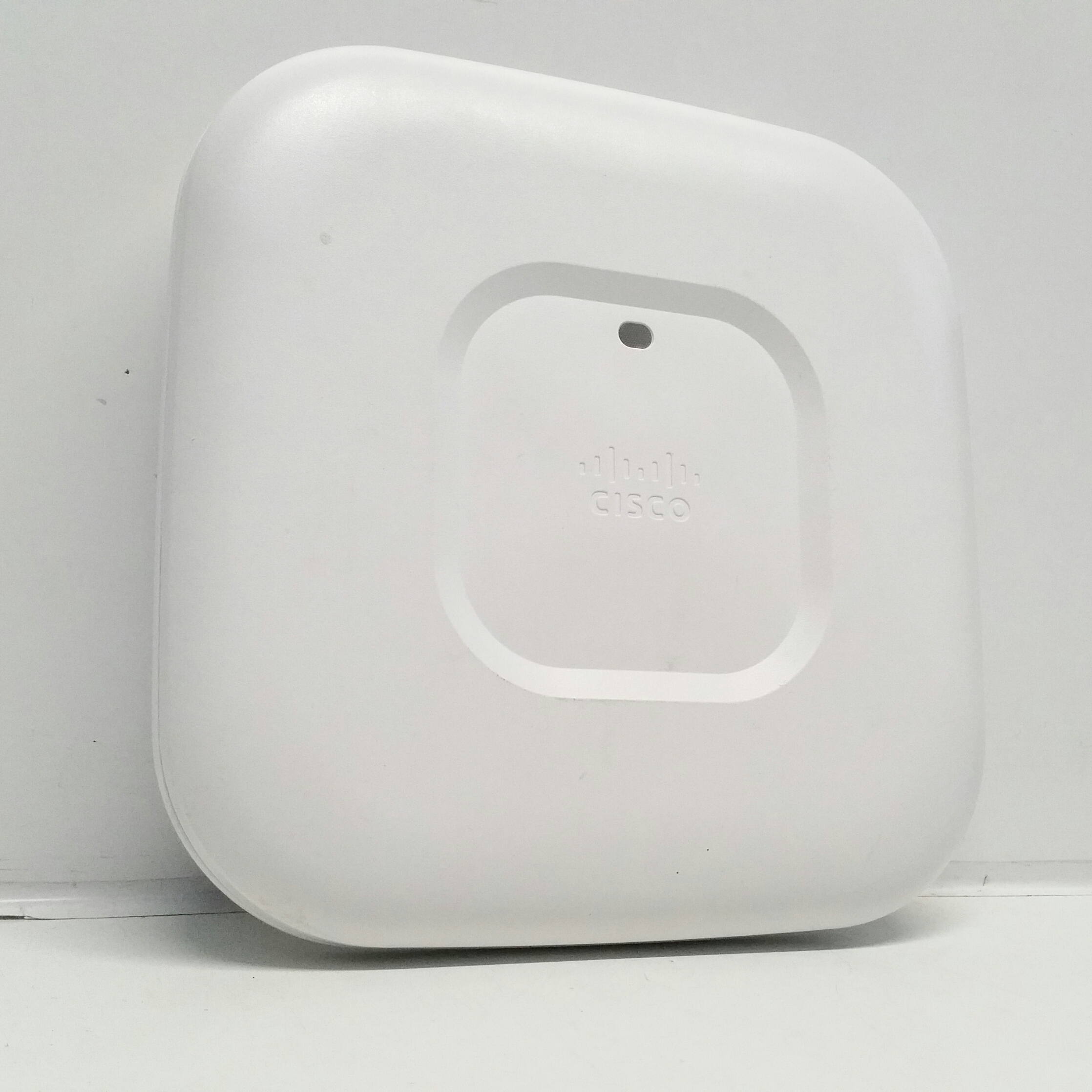 20180302_181951-1 Cisco AIR-CAP2702I-E-K9 V04 Aironet 2700 Series 802.11ac Dual Band Access Point - Image 1