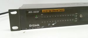 D-Link DES-1024R+ 24-Port 10/100 Fast Ethernet Switch - Image 7
