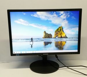 Samsung S24B420BW 24" Monitor - Image 2