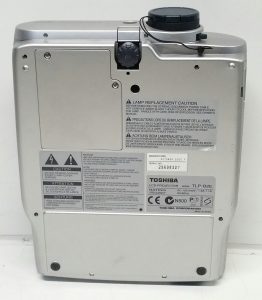 Toshiba TLP-B2 LCD Data Projector TLP-B2E - Image 4