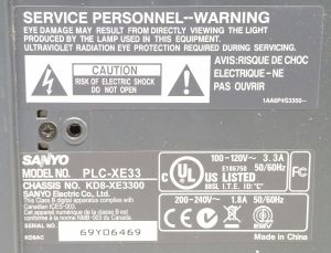 Sanyo XGA PLC-XE33 Projector Orange - Image 3