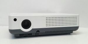Sanyo ProXtrax PLC-XW55 Multiverse Projector w 1725 Lamp Hours Used