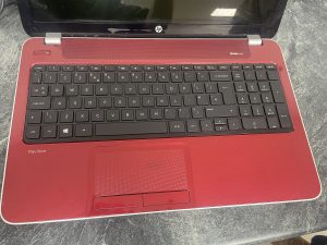 HP Pavilion 15-e092sa Laptop AMD A4-5000 APU with Radeon 8GB Ram Windows 10 - Image 2